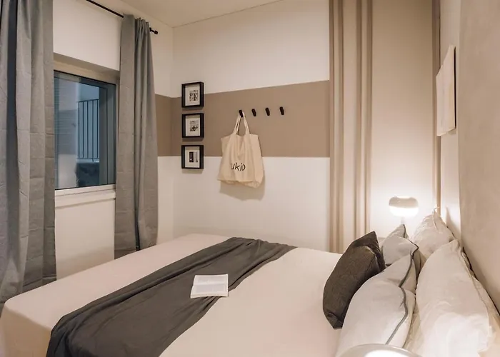 Belver - 1 Bedroom, Balcony And Parking In Arroios 리스본