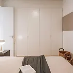 Belver - 1 Bedroom, Balcony And Parking In Arroios Lizbona