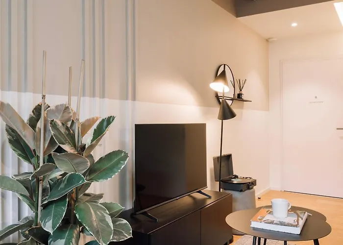 Belver - 1 Bedroom, Balcony And Parking In Arroios Apartamento
